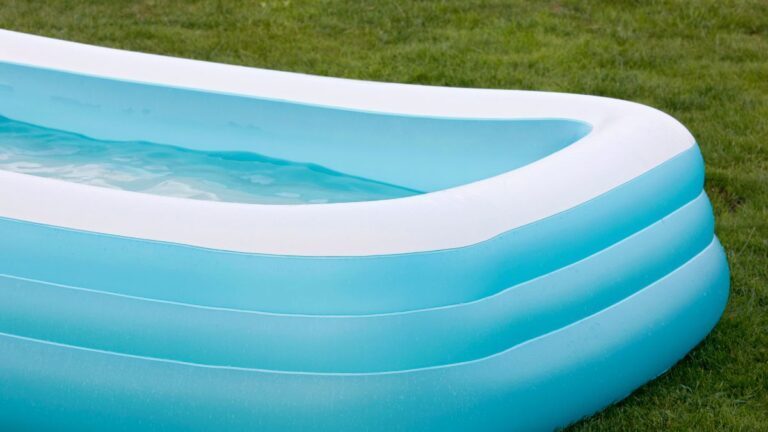 piscina de plástico